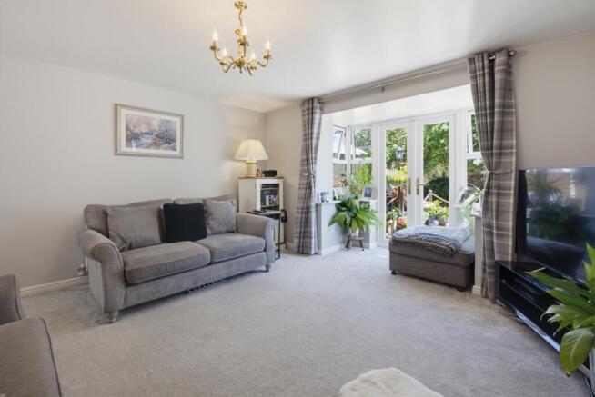 4 bed Detached for sale Image 9