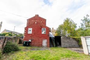 2, Cross Bank Road, Carlinghow, Batley WF17 8PJ