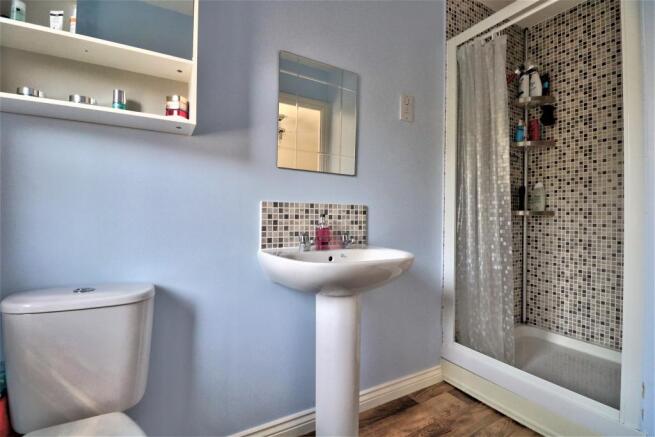 En-suite 1