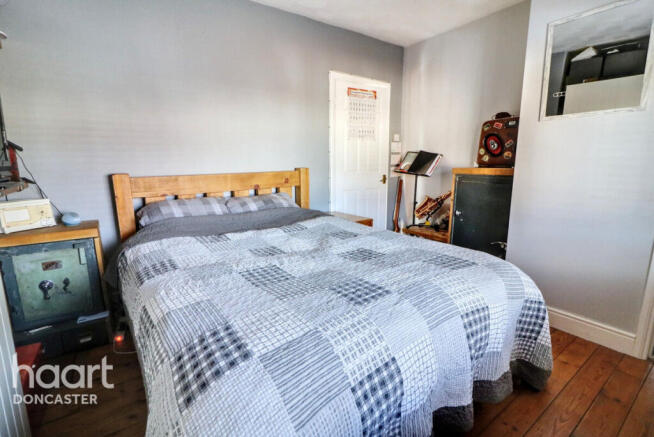 3 bed Semi-Detached for sale Image 12