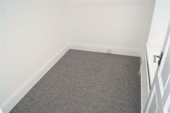 BEDROOM 2 (REAR)