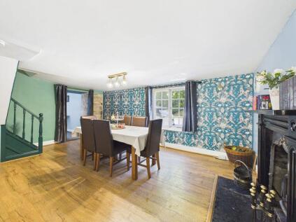 Perranarworthal, Truro, Generous accommodation