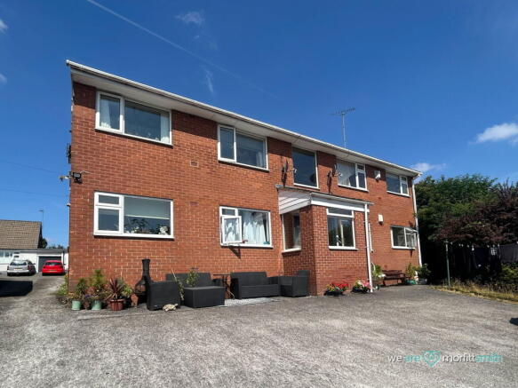 2 bed Flat to rent Image 11