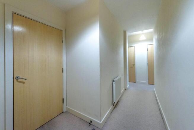 2 bed Ground Flat for sale Image 11