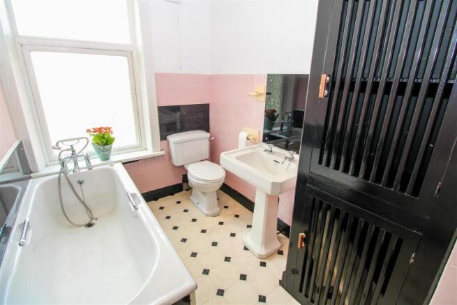 2 bed Semi-Detached for sale Image 8