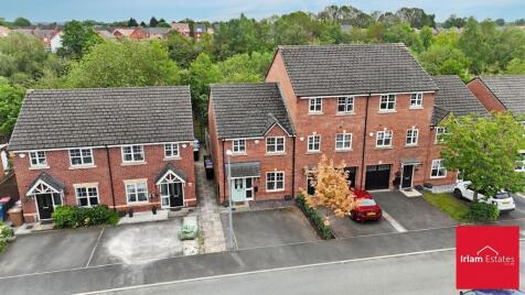 Roseway Avenue, Cadishead, M44
