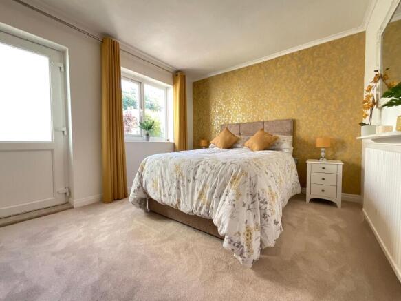1 bed Flat for sale Image 11