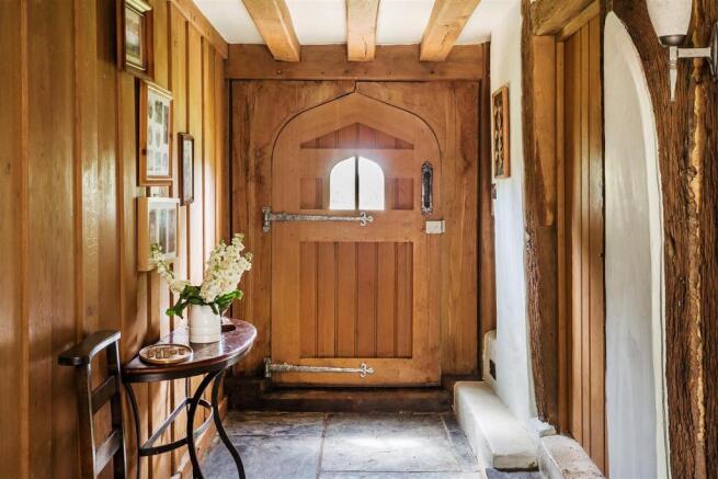 house. estate agency Alfold hallway