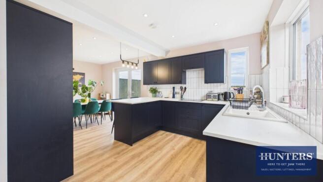 Kitchen/Dining Room