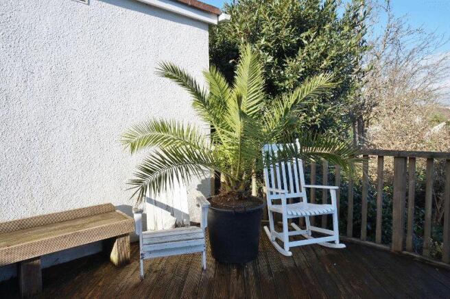 Rear/Decking