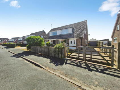 St. Catherines Drive, Leconfield, Beverley, HU17 7NU