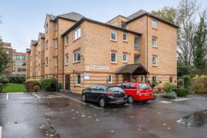 Flat 33, 187a Kingfisher Court, Ewell Road, Surbiton KT6 6AZ