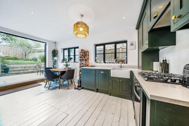 ed180c41-8a91-4a78-b