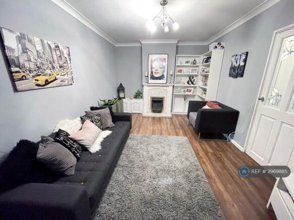 Living Room (1 Of 2)