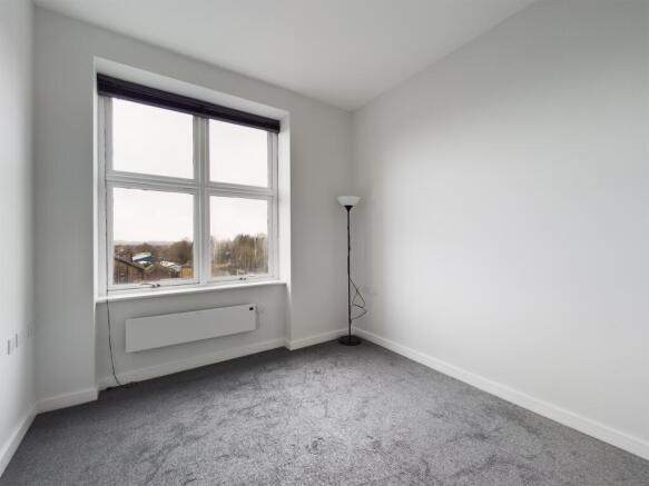 2 bed Flat to rent Image 6