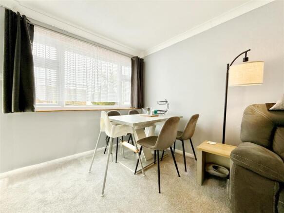 Dining Area.JPG