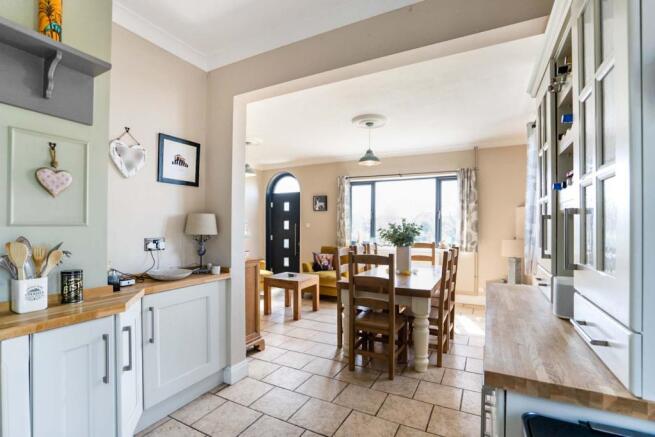 Kitchen/Dining Room