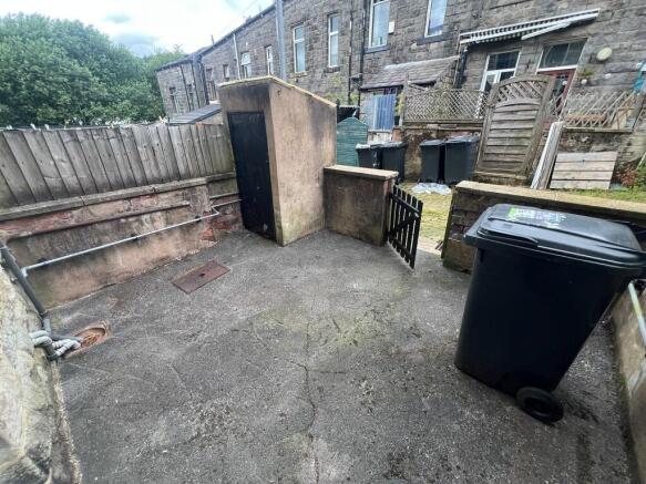 2 bed Terraced for sale Image 2