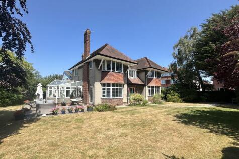 Downs Park East | Westbury Park