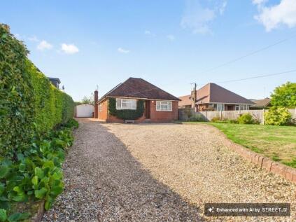 Coopers Lane, Bramley, RG26
