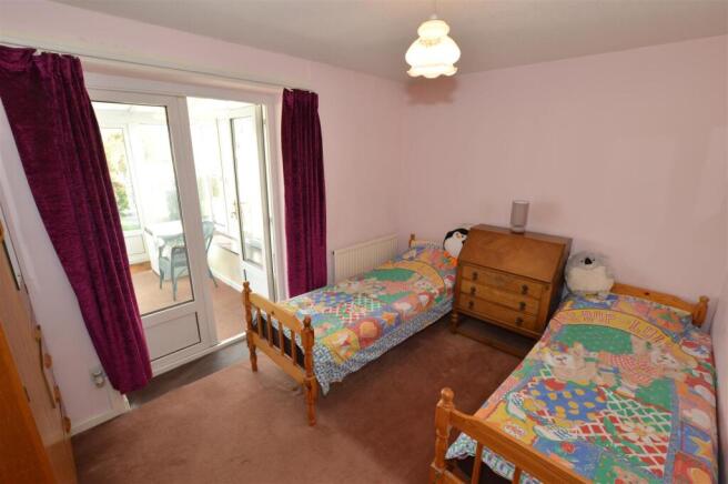 3 bed Detached Bungalow for sale Image 10