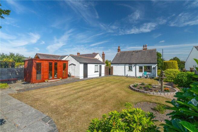 2 bed Bungalow for sale Image 9