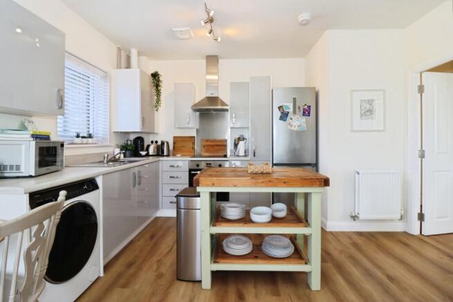 Dowsell Way, Yate, Bristol, Gloucestershire, BS37 photo 4