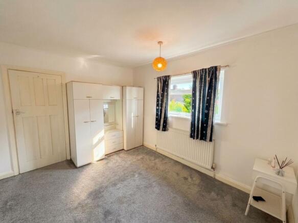 3 bed Semi-Detached for sale Image 8