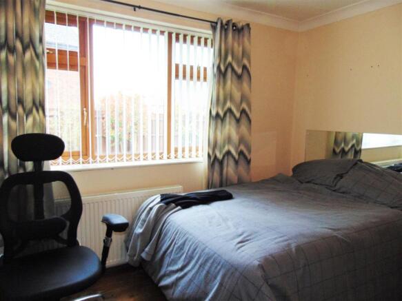 Bedroom 2.JPG