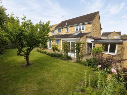 Alexander Drive, Cirencester, Gloucestershire, GL7