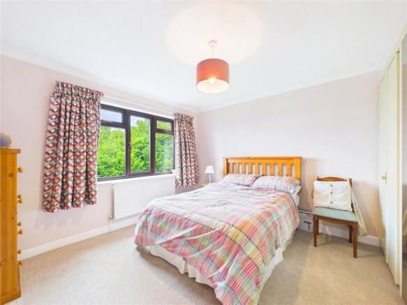 St. Augustine Drive, Droitwich Spa, Worcestershire, WR9 photo 4