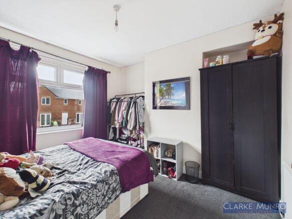 3 bed Semi-Detached for sale Image 12
