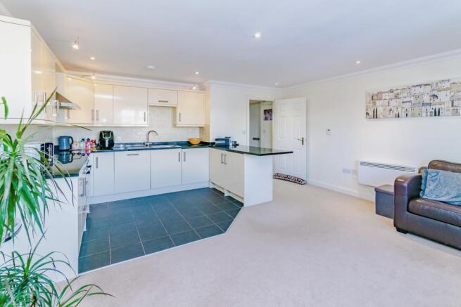 Lounge/Kitchen