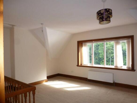 3 bed Terraced to rent Image 10