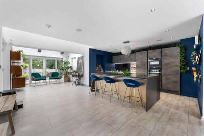 Kitchen/Living/Dining