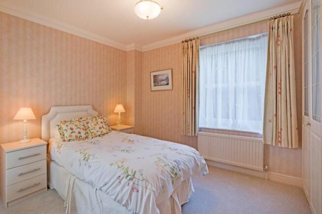 2 bed Apartment for sale Image 5
