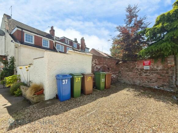 2 bed End of Terrace for sale Image 11