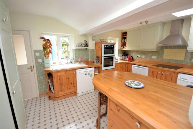 Kitchen.jpg
