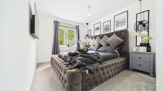 5 bed Detached for sale Image 10