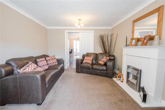 Living Room (2)