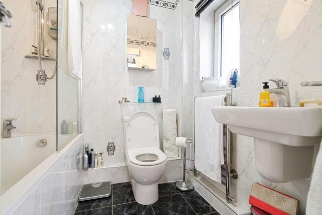 2 bed Detached Bungalow for sale Image 7