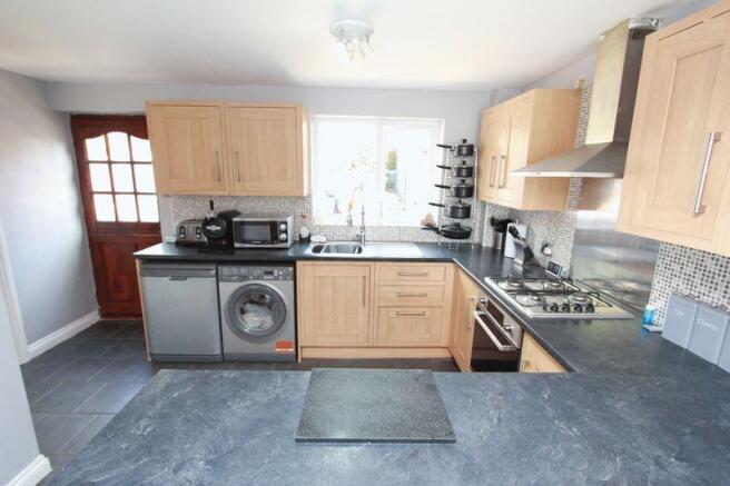 Kitchen/Dining...