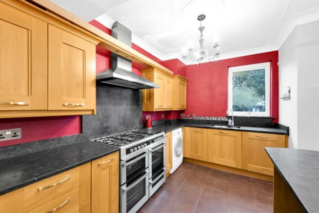 FITTED KITCHEN AND DINING ROOM