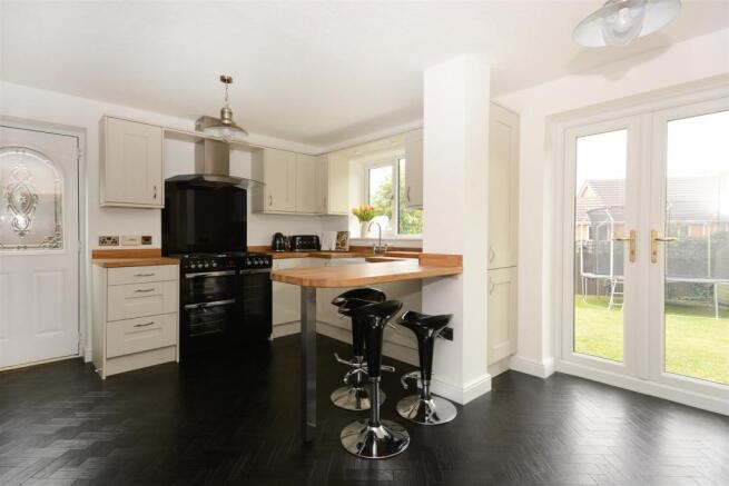 BREAKFAST KITCHEN
