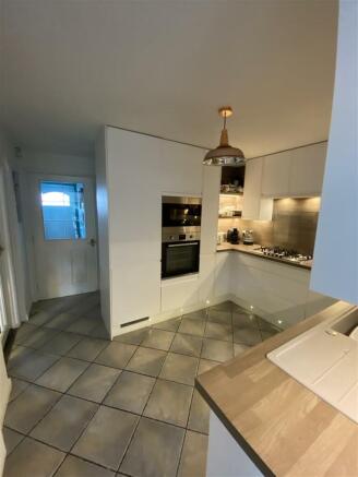 Kitchen: