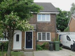 6, Picardy Close, Battle TN33 0AZ