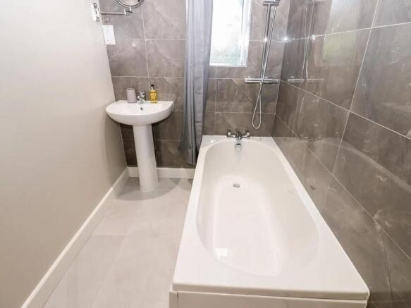 2 bed Cottage to rent Image 4