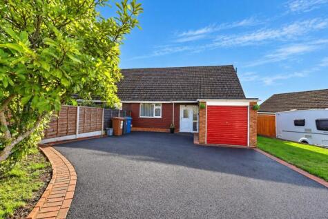 Thornfield Crescent, Burntwood, WS7 2JB - For Sale By Auction