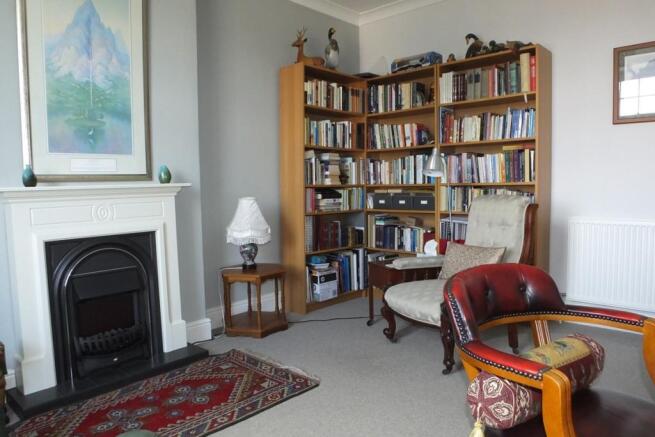 bedroom 2/study/libr
