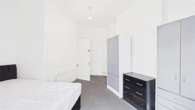 2 bed House to rent Image 7